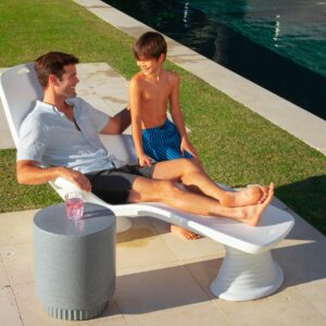 Shayz Lounge Chair and Ripple Side Table